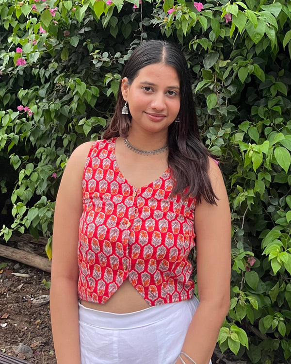 Red Butti Cotton V Neck Crop Top