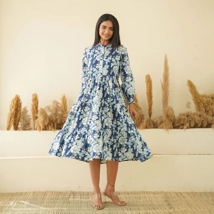 Blue Jaal Cotton Printed Midi Dress With Pockets, Openable Front & Puff Sleeves