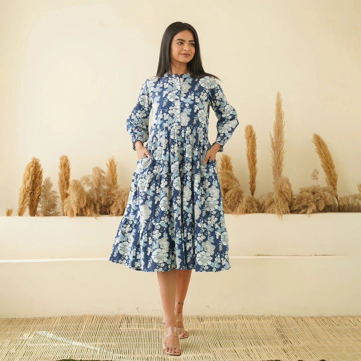 Blue Jaal Cotton Printed Midi Dress With Pockets, Openable Front & Puff Sleeves