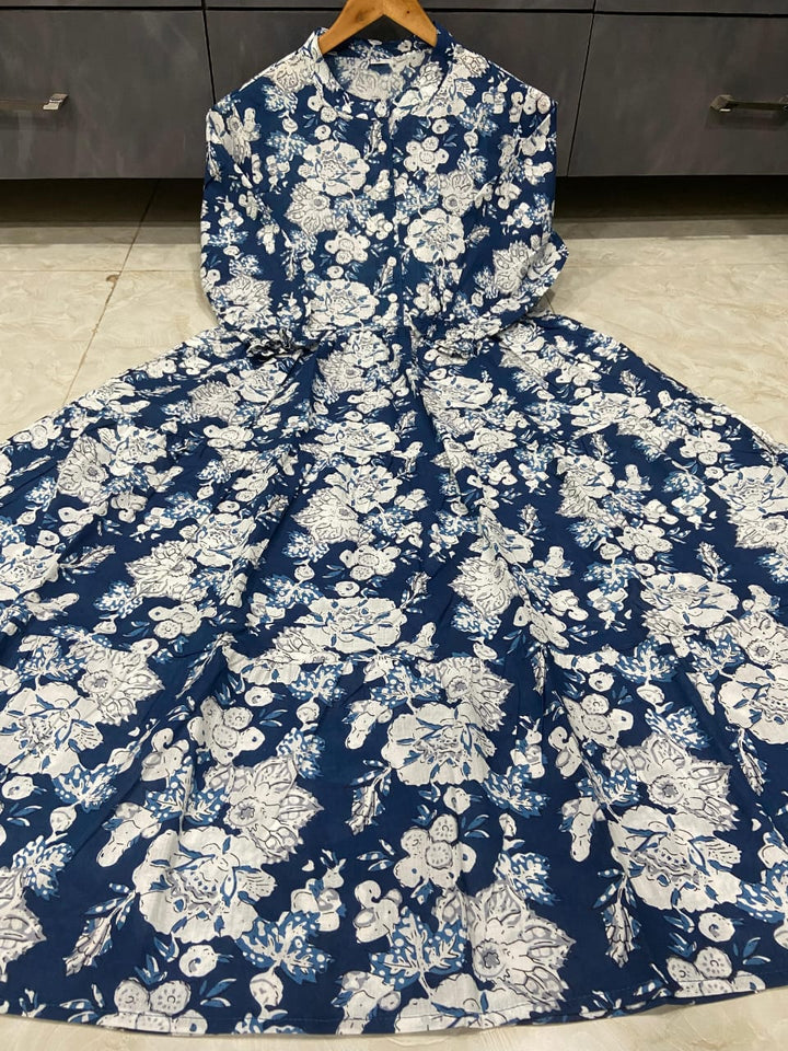 Blue Jaal Cotton Printed Midi Dress With Pockets, Openable Front & Puff Sleeves