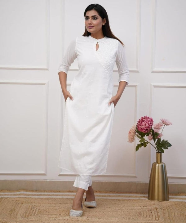 White Straight Thread Embroidery Kurta Set With Monochrome Pant